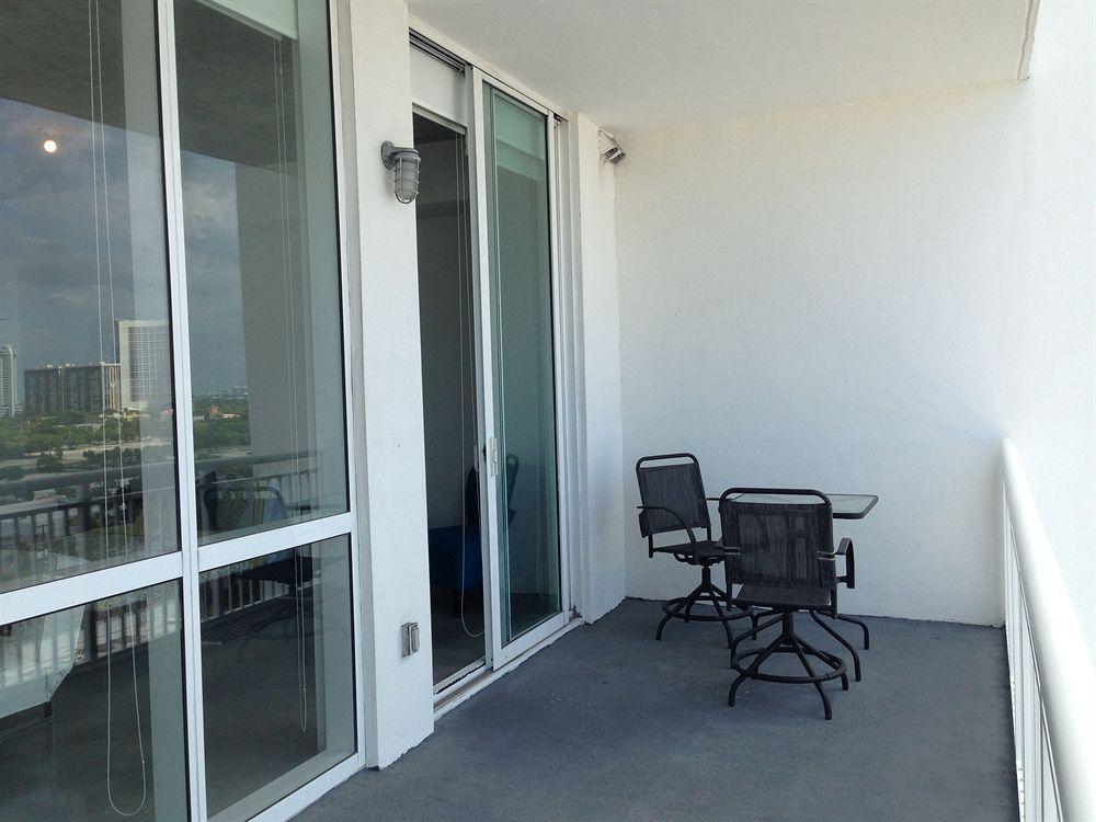 Real Living Hotel Residence Miami Exterior photo
